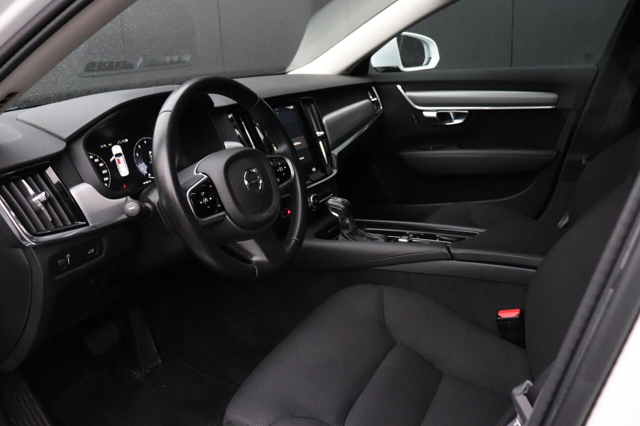 Volvo S90 2.0 T4 Momentum | CAMERA | VIRTUAL COCKPIT | CRUISE | APPLE CARPLAY |