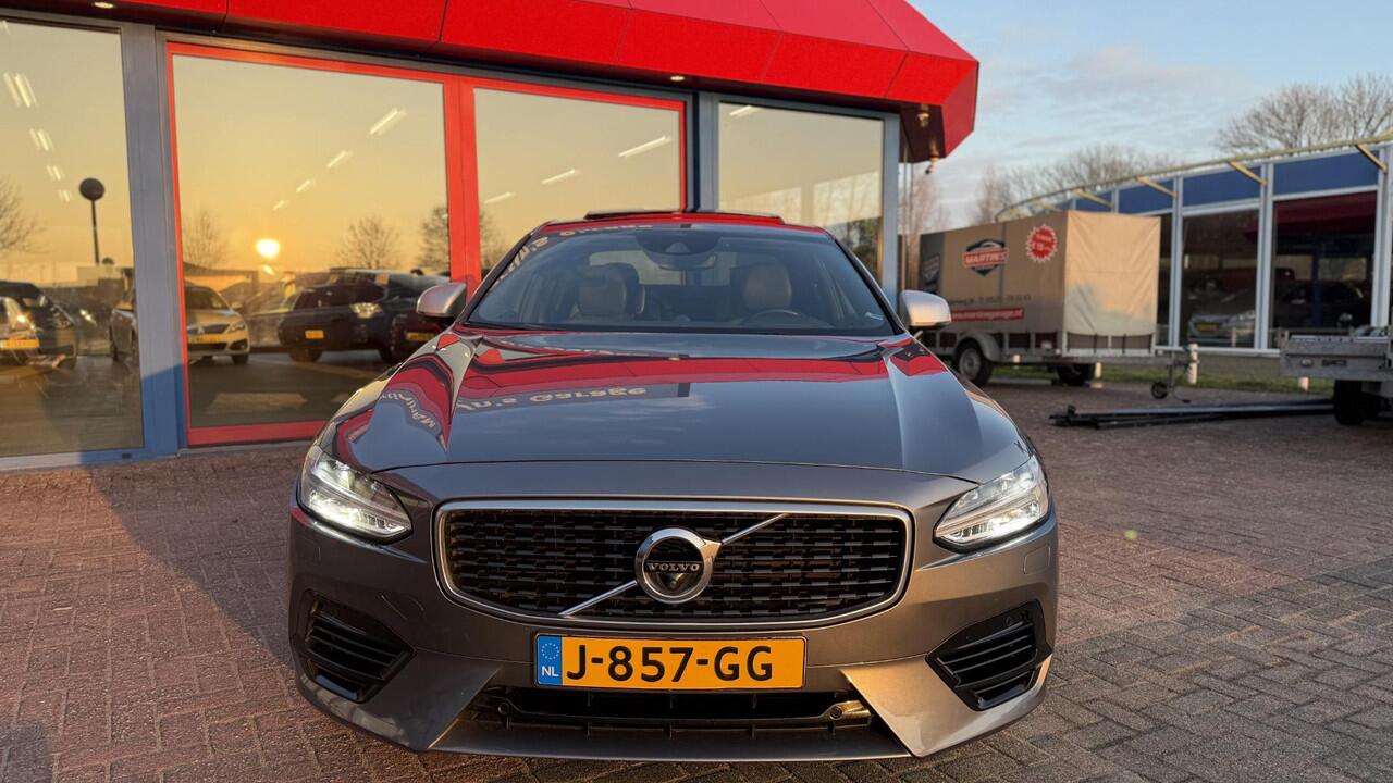 Volvo S90 2.0 T8 AWD Inscription BOMVOL! HUD / WEGKLAPBARE TREKHAAK / PANO / ELEK ACHTERKLEP 407PK!