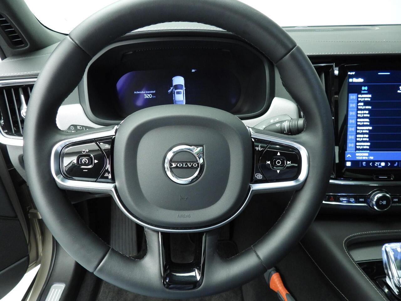 Volvo S90 2.0 B5 Ultimate Bright | Luchtvering | Harman/Kardon | Panoramadak | 20"