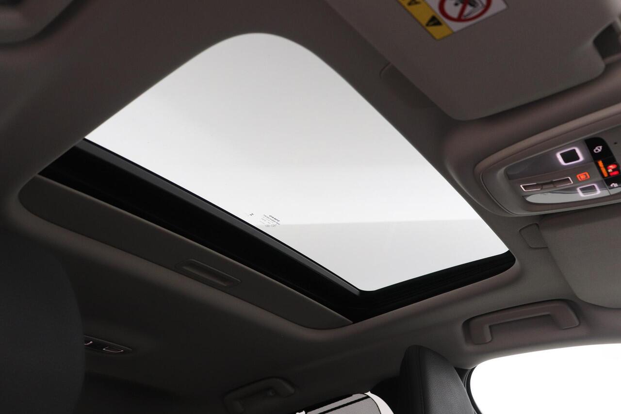 Volvo S90 T8 AWD Ultimate Dark | Head-Up | 360° Camera | Stoel+Stuurverwarming | Schuif/kanteldak