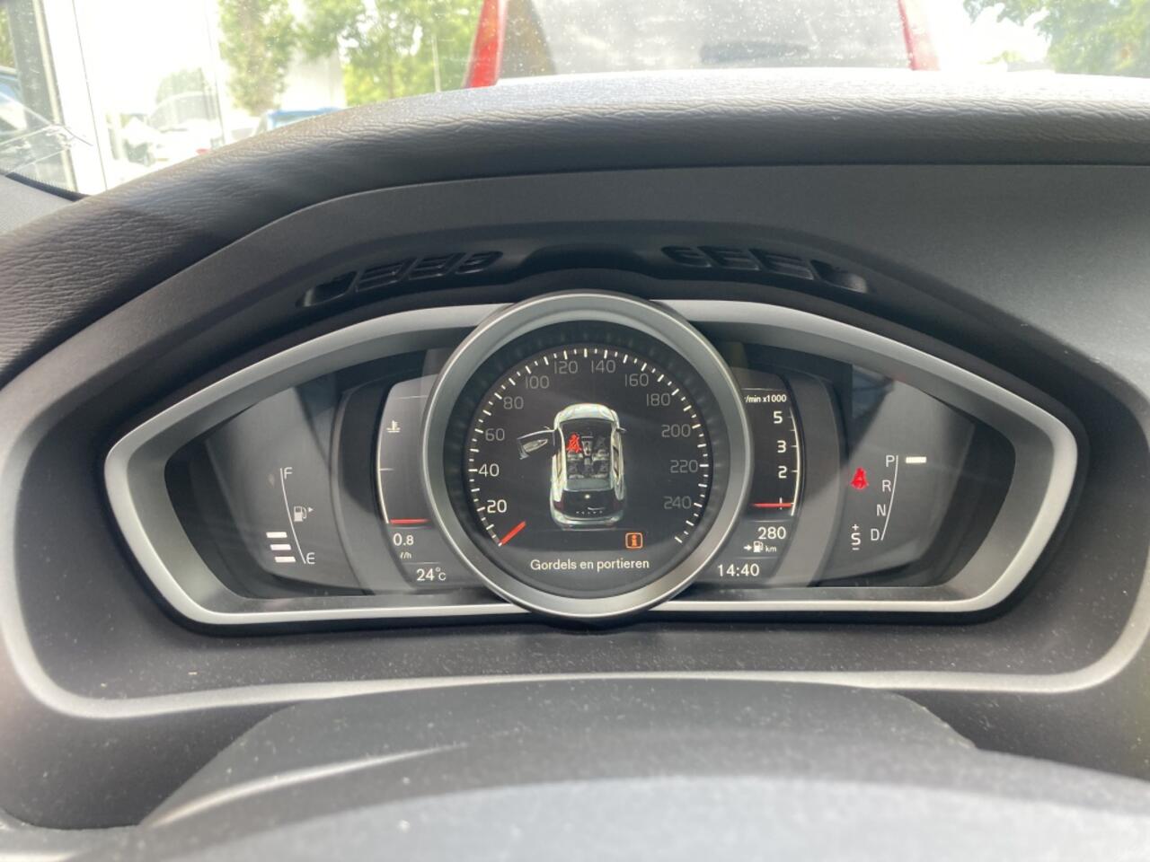 Volvo V40 2.0 D2 Inscription Panoramadak Nieuwe D-riem