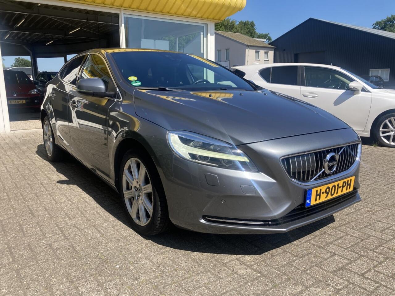Volvo V40 2.0 D2 Inscription Panoramadak Nieuwe D-riem