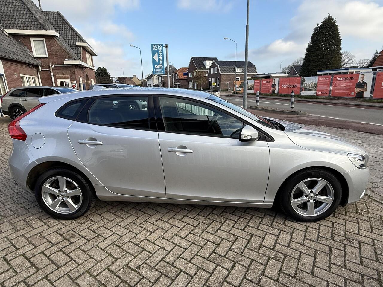 Volvo V40 1.5 T2 122 pk Geartronic Kinetic