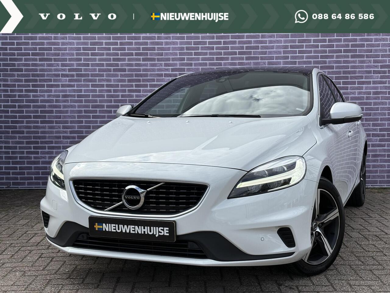 Volvo V40 1.5 T3 Polar+ Sport | DAB | Panoramadak | Stoelverwarming | Parkeersensoren V+A | Parkeercamera | Keyless entry/start | Harman/Kardon | Volvo on Call |