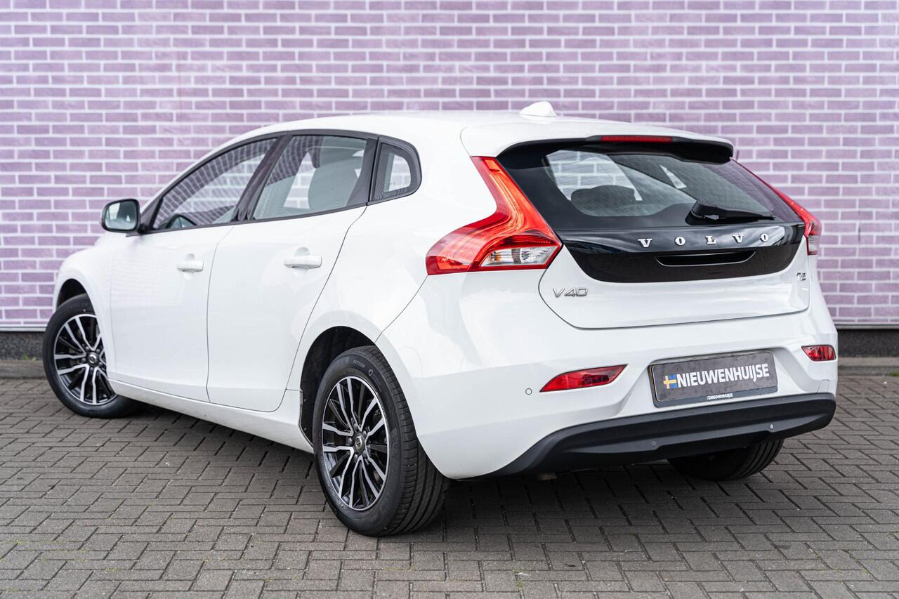 Volvo V40 1.5 T2 Polar+ | Automaat | Navi | Stoelverwarming | Park Assist | Cruise Control | High Performance Audio | Climate Control | Bluetooth | Volvo On Call | DAB |