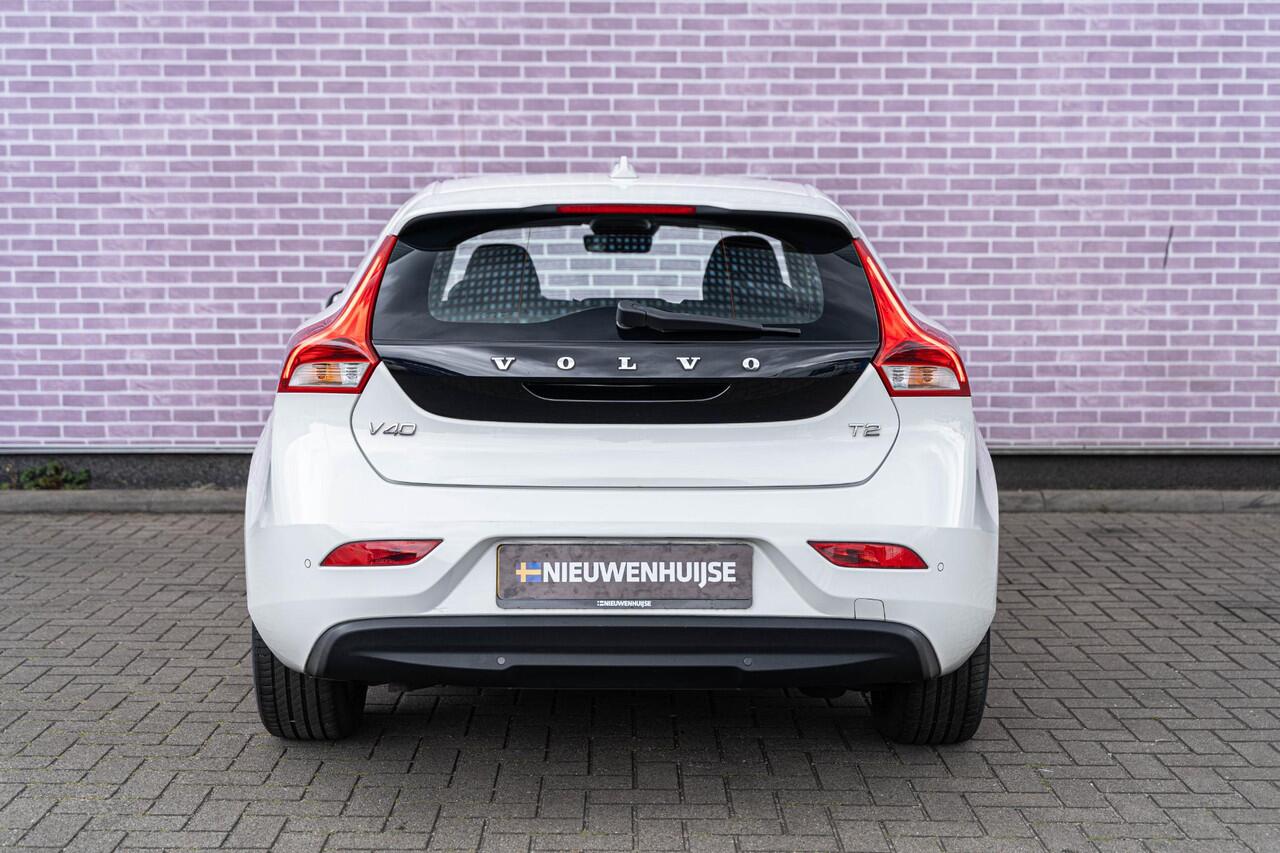 Volvo V40 1.5 T2 Polar+ | Automaat | Navi | Stoelverwarming | Park Assist | Cruise Control | High Performance Audio | Climate Control | Bluetooth | Volvo On Call | DAB |
