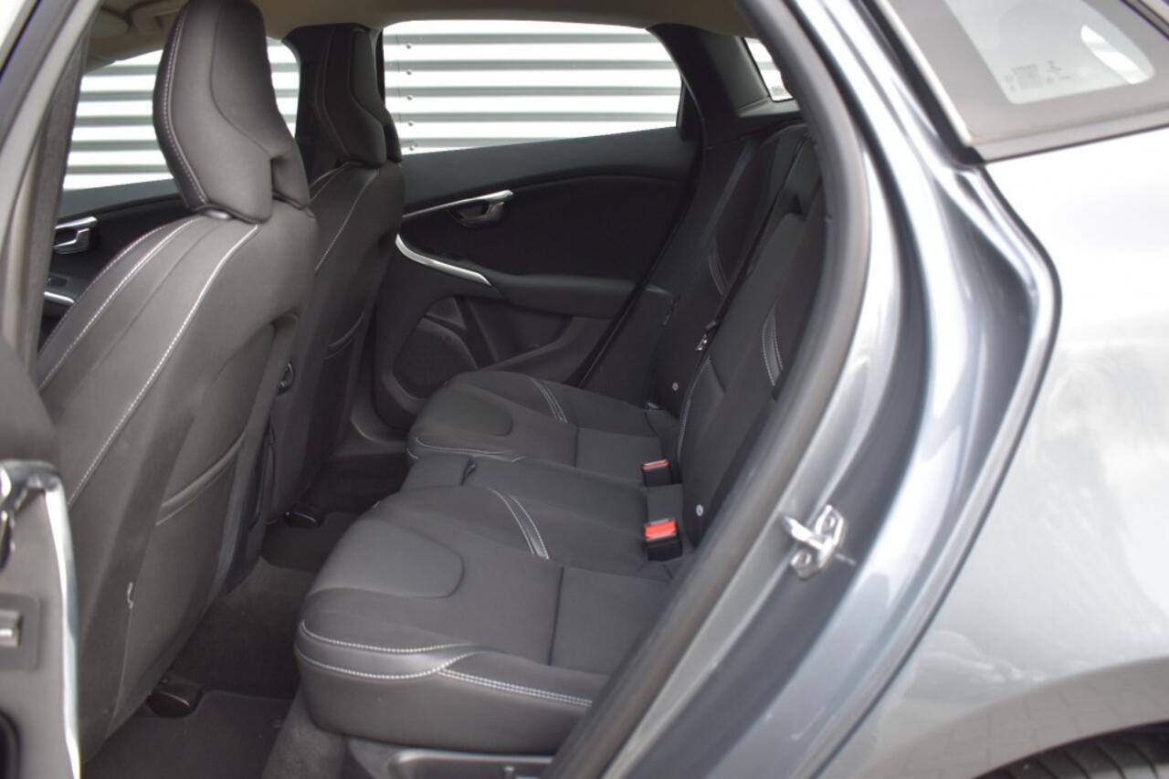 Volvo V40 1.5 T2 POLAR+ / LED PAKKET / STOEL VERW. / PDC