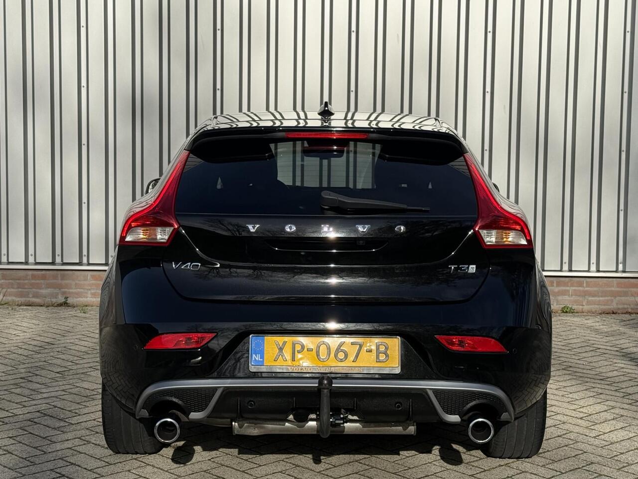 Volvo V40 1.5 T3 Polar+ Sport | Intellisafe | Trekhaak | Vol Leder | Elektrische bestuurdersstoel met geheugen |