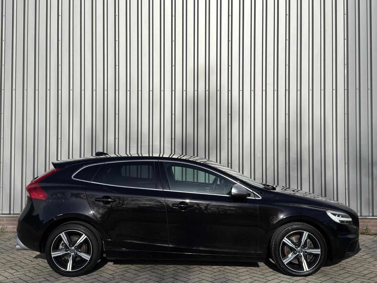 Volvo V40 1.5 T3 Polar+ Sport | Intellisafe | Trekhaak | Vol Leder | Elektrische bestuurdersstoel met geheugen |