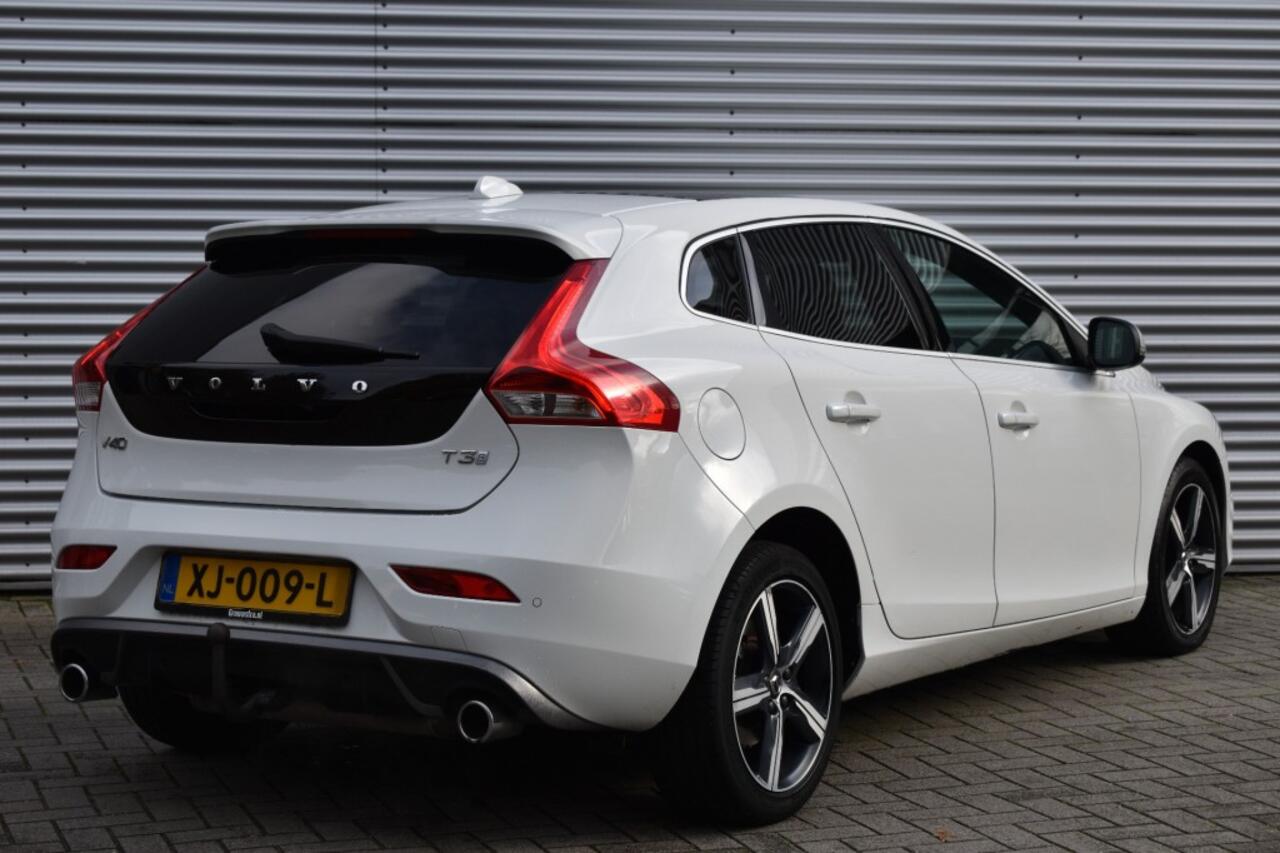 Volvo V40 1.5 T3 AUT. POLAR+ SPORT / HARMAN/KARDON / AFN. HAAK
