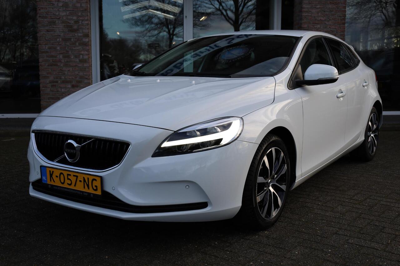 Volvo V40 2.0 T3 Polar+ CAMERA TREKHAAK-AFN. RUIT+STOELVERWARMING 2xPDC 17"LMV FULL-LED HALFLEER CRUISE NAVI CLIMA ENZ.