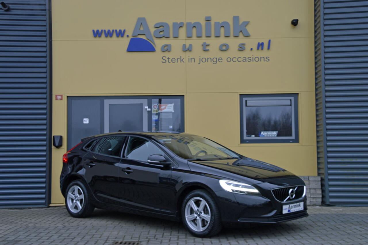 Volvo V40 1.5 T2 Polar + navigatie, winterpack, xenon, lm velgen