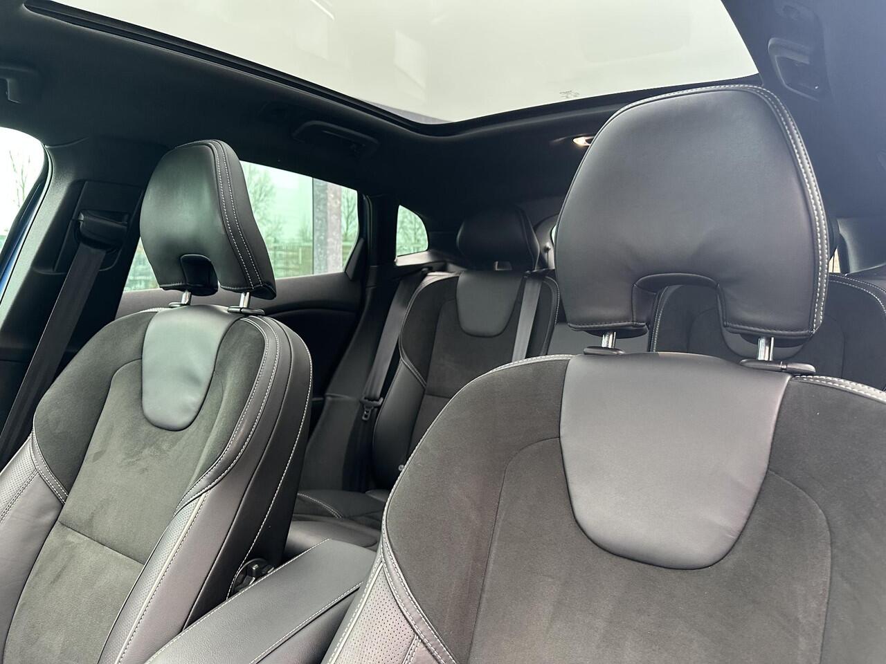Volvo V40 1.5 T3 Polar+ Sport Automaat, Intellisafe / BLIS / Pano. dak / Camera achter / Adaptive Cruise / Keyless / Park assist / Voorstoelen verwarmd / Harman Kardon 17 inch wielen