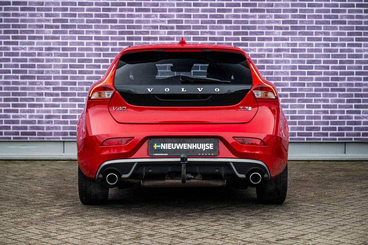 Volvo V40 1.5 T3 Polar+ Sport | Trekhaak | Panorama dak | Harman & Kardon | Achteruitrijcamera | Stoelverwarming | Climate control |