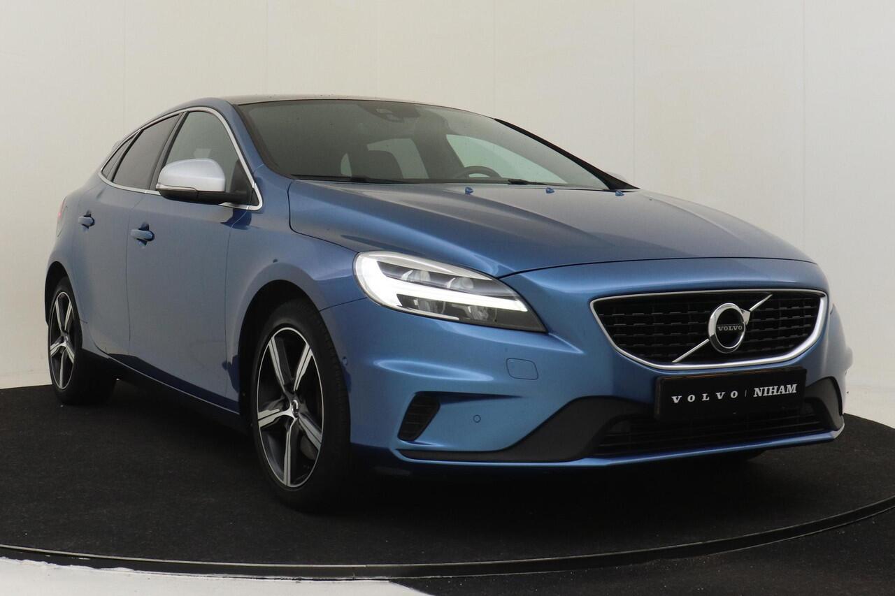 Volvo V40 T3 AUT. POLAR+ SPORT -PANO.DAK|HARMAN/KARDON|KEYLESS|STANDKACHEL|PRIVACY.GLAS|CAMERA|AUT.PARKEREN|TREKHAAK