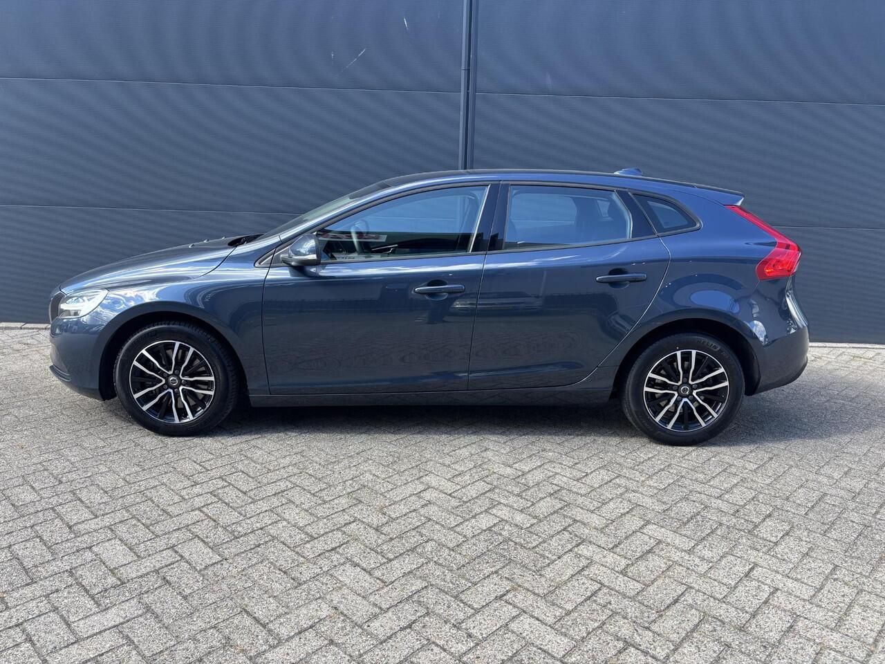 Volvo V40 1.5 T2 Polar+ | Automaat | Navigatie | Cruise