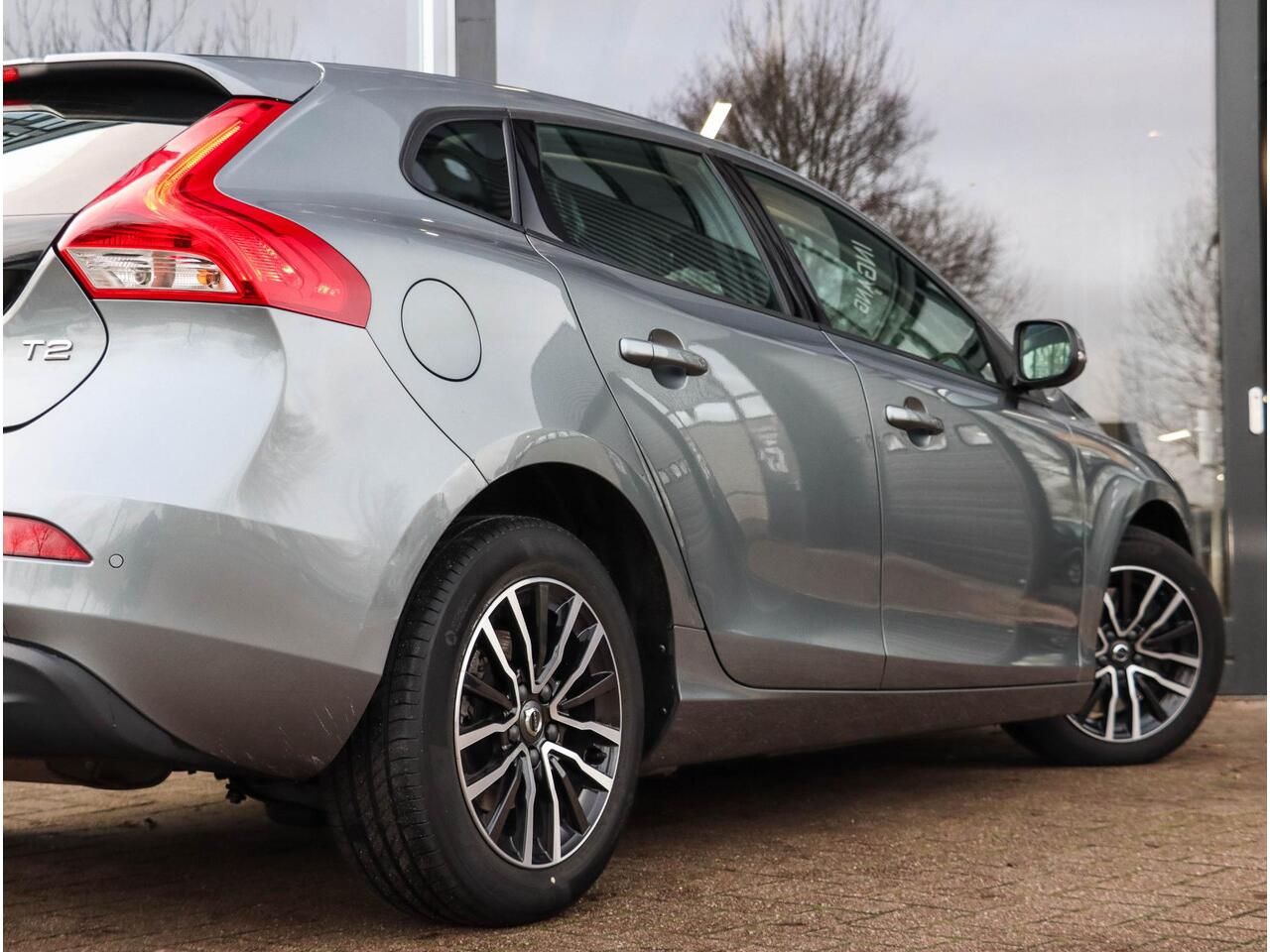 Volvo V40 1.5 T2 Polar+ Automaat | Navigatie | Stoelverwarming | LED