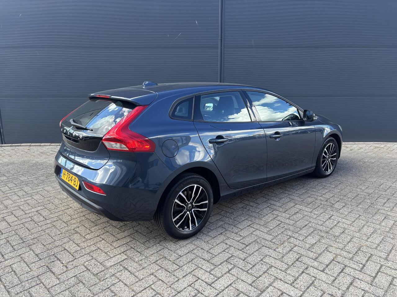 Volvo V40 1.5 T2 Polar+ | Automaat | Navigatie | Cruise