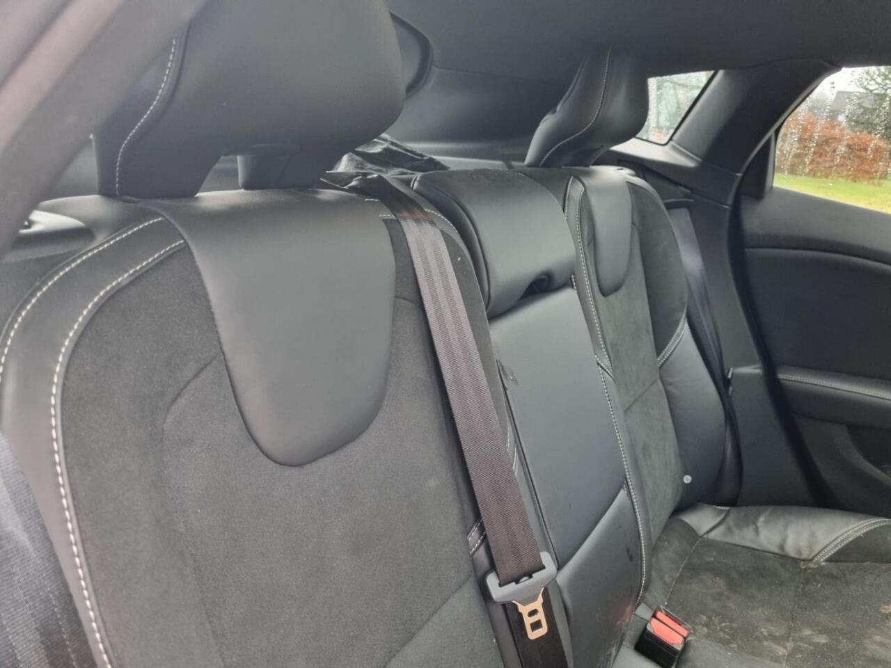 Volvo V40 T3 Aut. Rdesign Pano