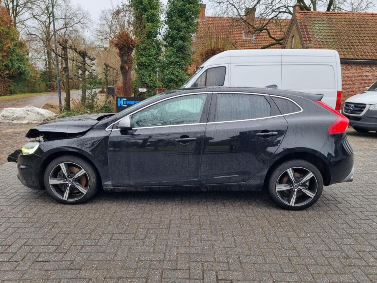 Volvo V40 T3 Aut. Rdesign Pano