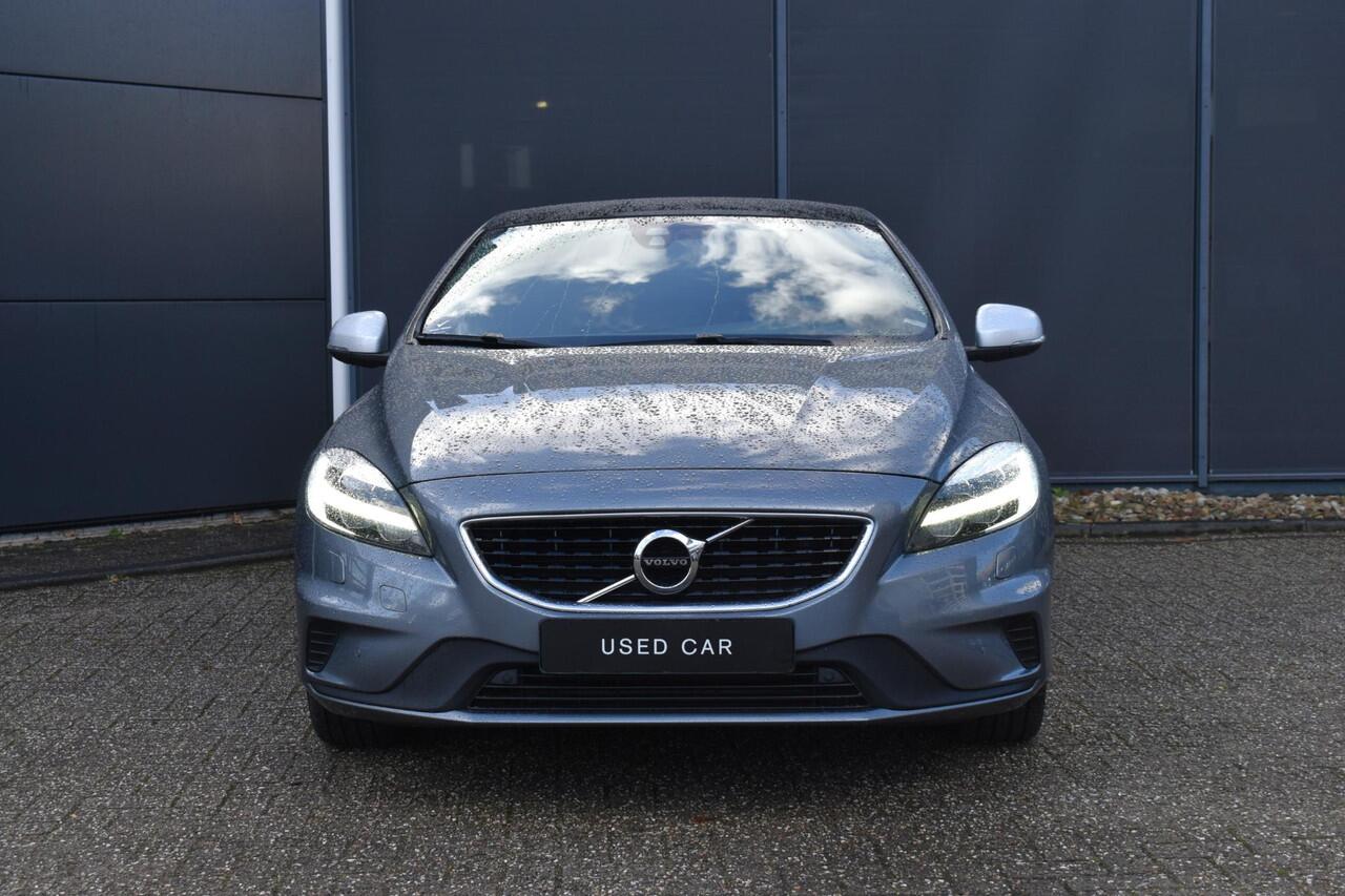 Volvo V40 T3 Polar+ Sport | Standkachel | Elek bedienbare stoelen met geheugen | Trekhaak |