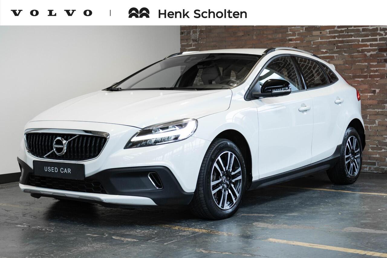 Volvo V40 CROSS COUNTRY T3 Automaat Edition+ | Stoelverwarming | Volvo on Call | Parkeersensoren achter | High Performance Audio | Dealeronderhouden | Climate Control | Cruise Control | Navigatie