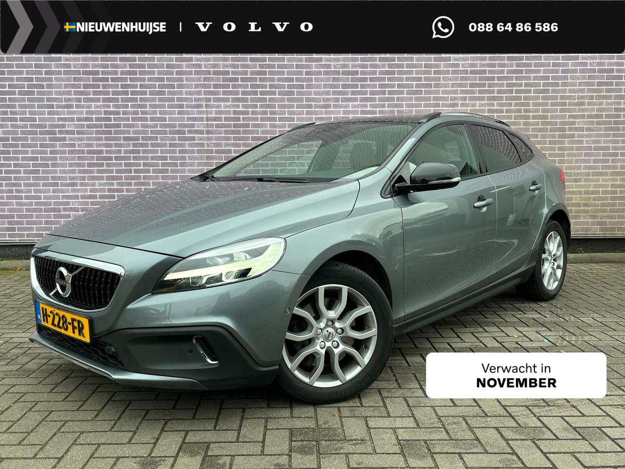 Volvo V40 CROSS COUNTRY T3 Polar+ Luxury | Navi | Cruise Control | Panoramadak | Harman Kardon Audio | Keyless | Getint Glas | Camera | DAB | Park Assist | Volvo On Call | 17" LM