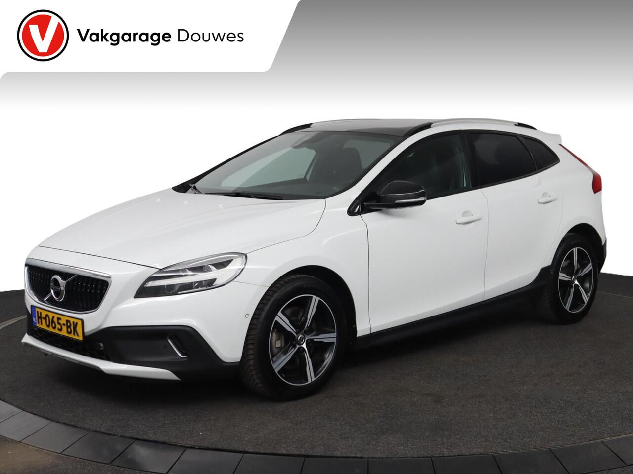 Volvo V40 CROSS COUNTRY T3 Polar+ Luxury | NAP | Automaat | 1e eigenaar | Pano | Leder | Stoelverwarming | Keyless