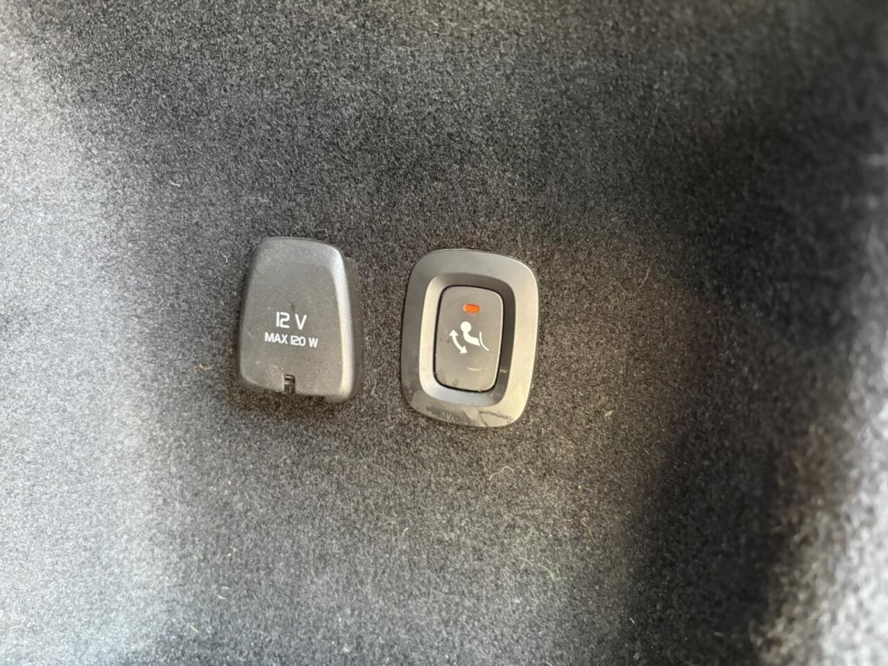 Volvo V60 2.0 T5 Momentum