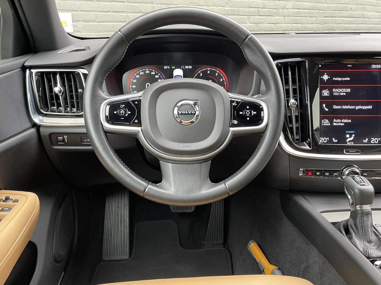 Volvo V60 2.0 T5 INSCRIPTION I APPLE/ANDROID I NAVIGATIE I PARKEERCAMERA I ADAPTIEVE CRUISE CONTROL I STOELVERWARMING