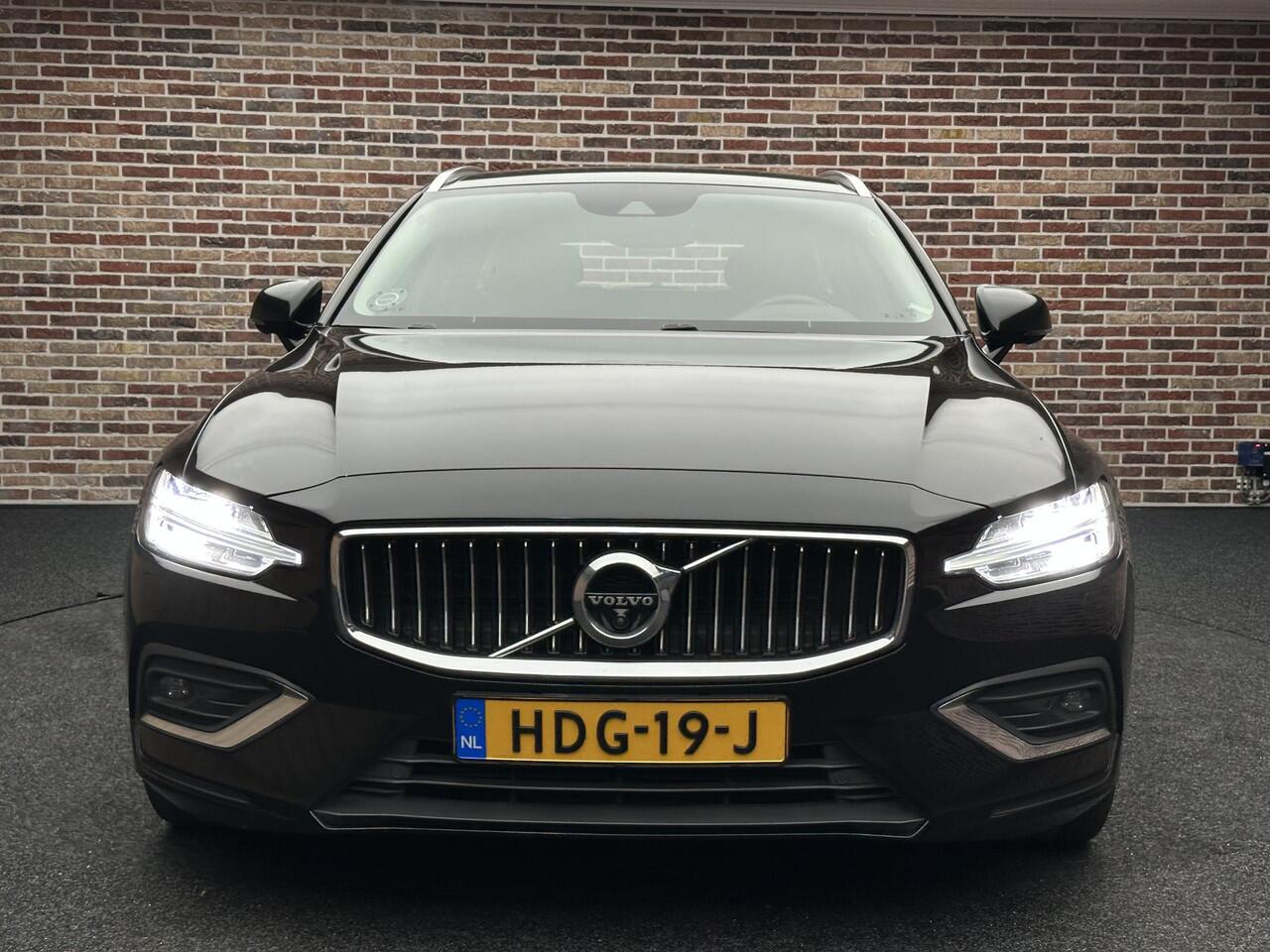 Volvo V60 2.0 T6 Benzine AWD Inscription | Intellisafe| Pilot Assist| CarPlay|Standkachel| Adaptive light| BTW auto|