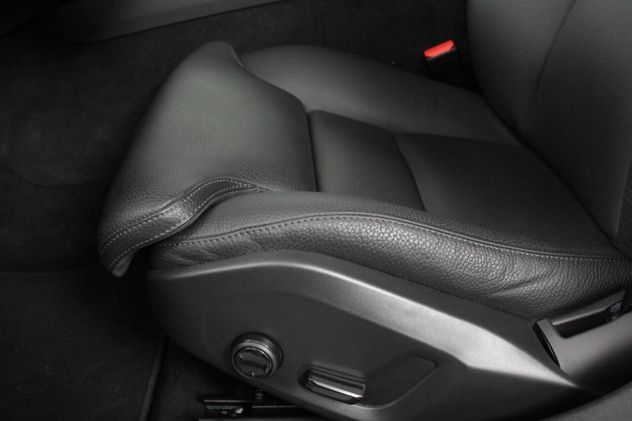 Volvo V60 2.0 T5 250pk Automaat Inscription | Navigatie | Apple Carpla/Android Auto | Climate control | Leder | Parkeer sensoren | Virtual Cockpit | Lichtmetalen velgen 18"