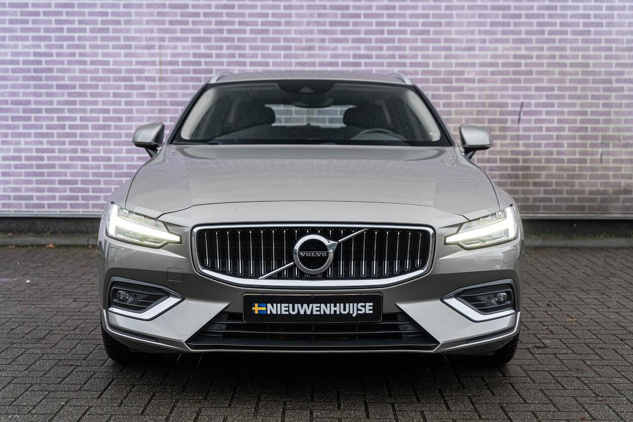 Volvo V60 2.0 T5 Inscription | Trekhaak | Adaptive cruise control | Lederen bekleding | Actieve LED koplampen | Stoelverwarming | Achteruitrijcamera | 19" velgen | Parkeersensoren voor + achter | Navigatie | Apple Carplay / Android Auto |