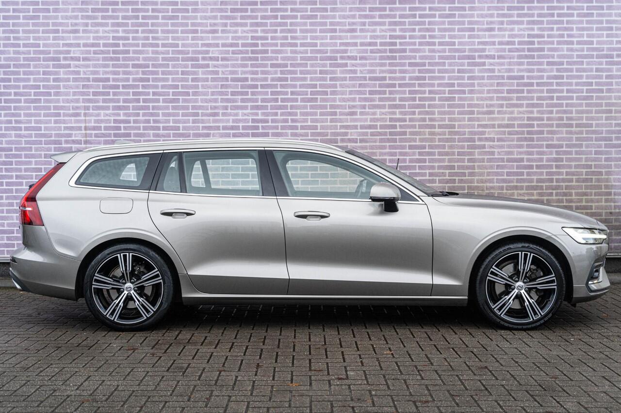 Volvo V60 2.0 T5 Inscription | Trekhaak | Adaptive cruise control | Lederen bekleding | Actieve LED koplampen | Stoelverwarming | Achteruitrijcamera | 19" velgen | Parkeersensoren voor + achter | Navigatie | Apple Carplay / Android Auto |