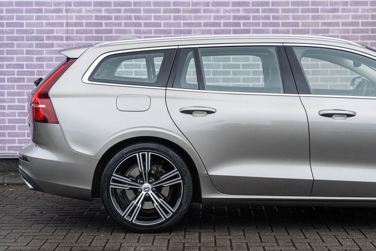Volvo V60 2.0 T5 Inscription | Trekhaak | Adaptive cruise control | Lederen bekleding | Actieve LED koplampen | Stoelverwarming | Achteruitrijcamera | 19" velgen | Parkeersensoren voor + achter | Navigatie | Apple Carplay / Android Auto |