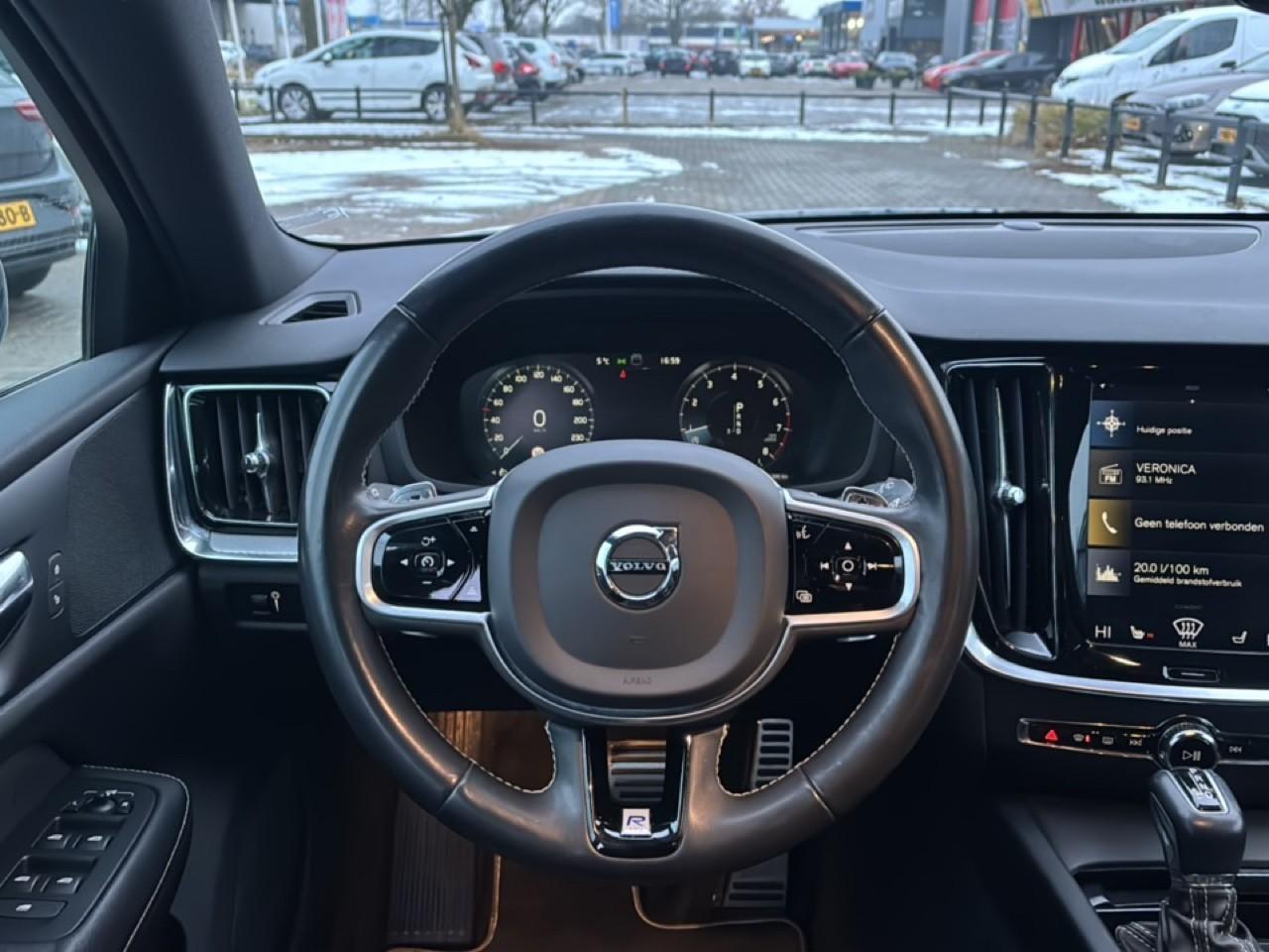 Volvo V60 2.0 T5 R-Design