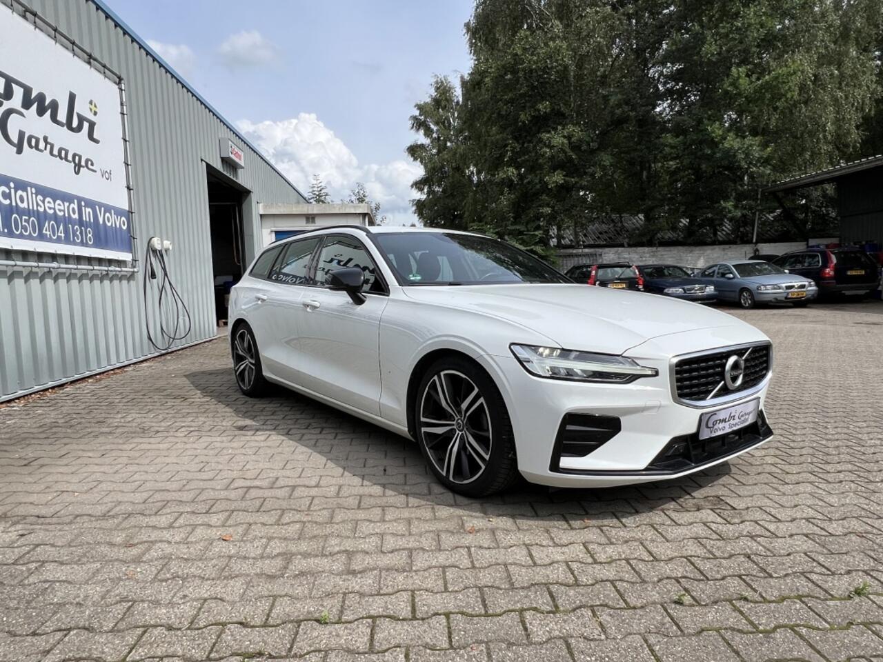 Volvo V60 2.0 D4 R-Design