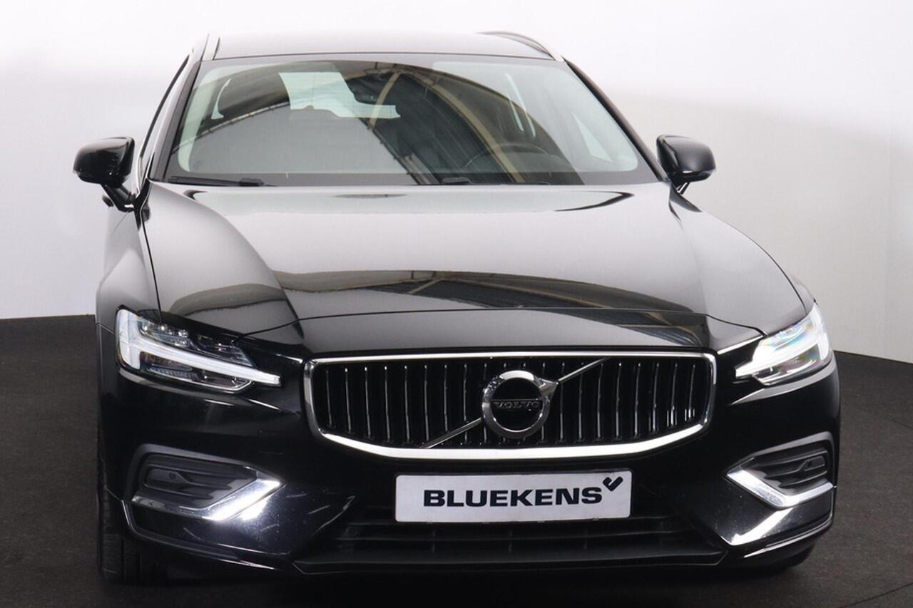 Volvo V60 T5 Inscription - Parkeercamera achter - Verwarmde voorstoelen - Parkeersensoren voor & achter - Elektr. bedienb. bestuurdersstoel met geheugen - Apple Carplay & Android Auto - High Performance audio - Cruise control - 18' LMV