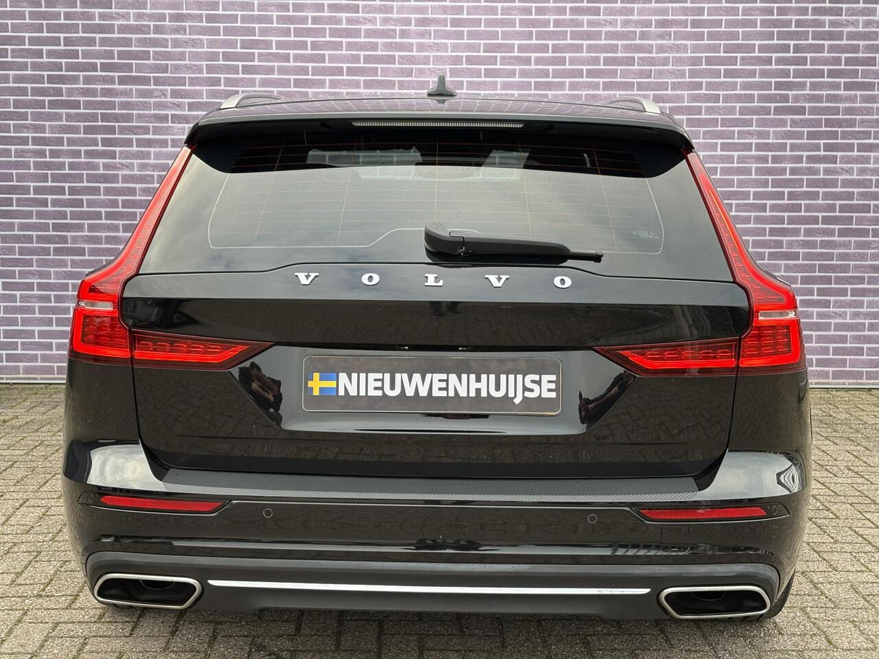 Volvo V60 2.0 T5 Inscription 250PK! | Trekhaak | LED| Climate control | Cruise control | Stoelverwarming | achterbank verwarming | Leder | Zitvlak verlengers | DAB Radio | Apple CarPlay |