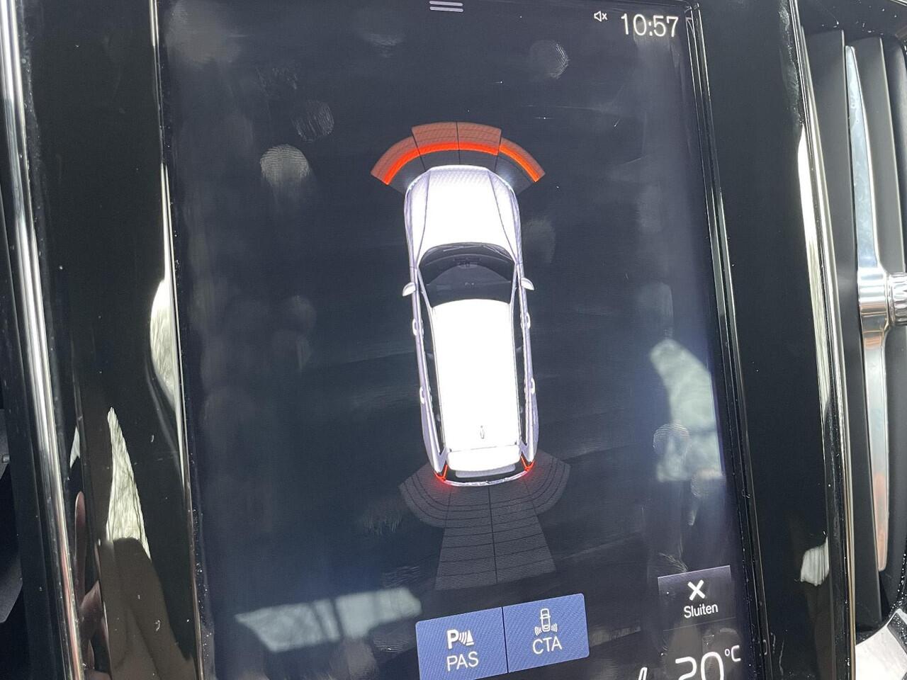 Volvo V60 2.0 T6 Twin Engine AWD Inscription l Vos geleverd l 100% Vos onderhouden l