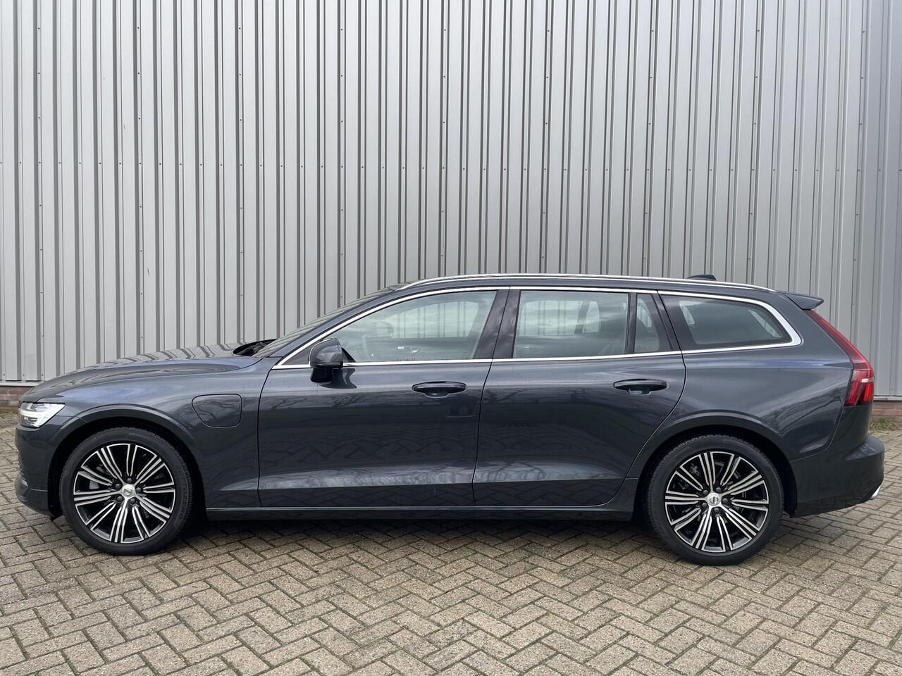 Volvo V60 2.0 T6 Twin Engine AWD Inscription l Vos geleverd l 100% Vos onderhouden l