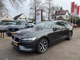 volvo-v60-2.0-t5-momentum-250pk-aut