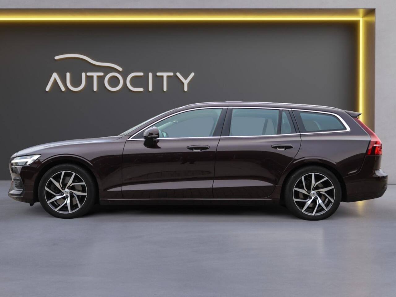 Volvo V60 kombi Momentum T5 251pk Camera l Winterpakket Pro