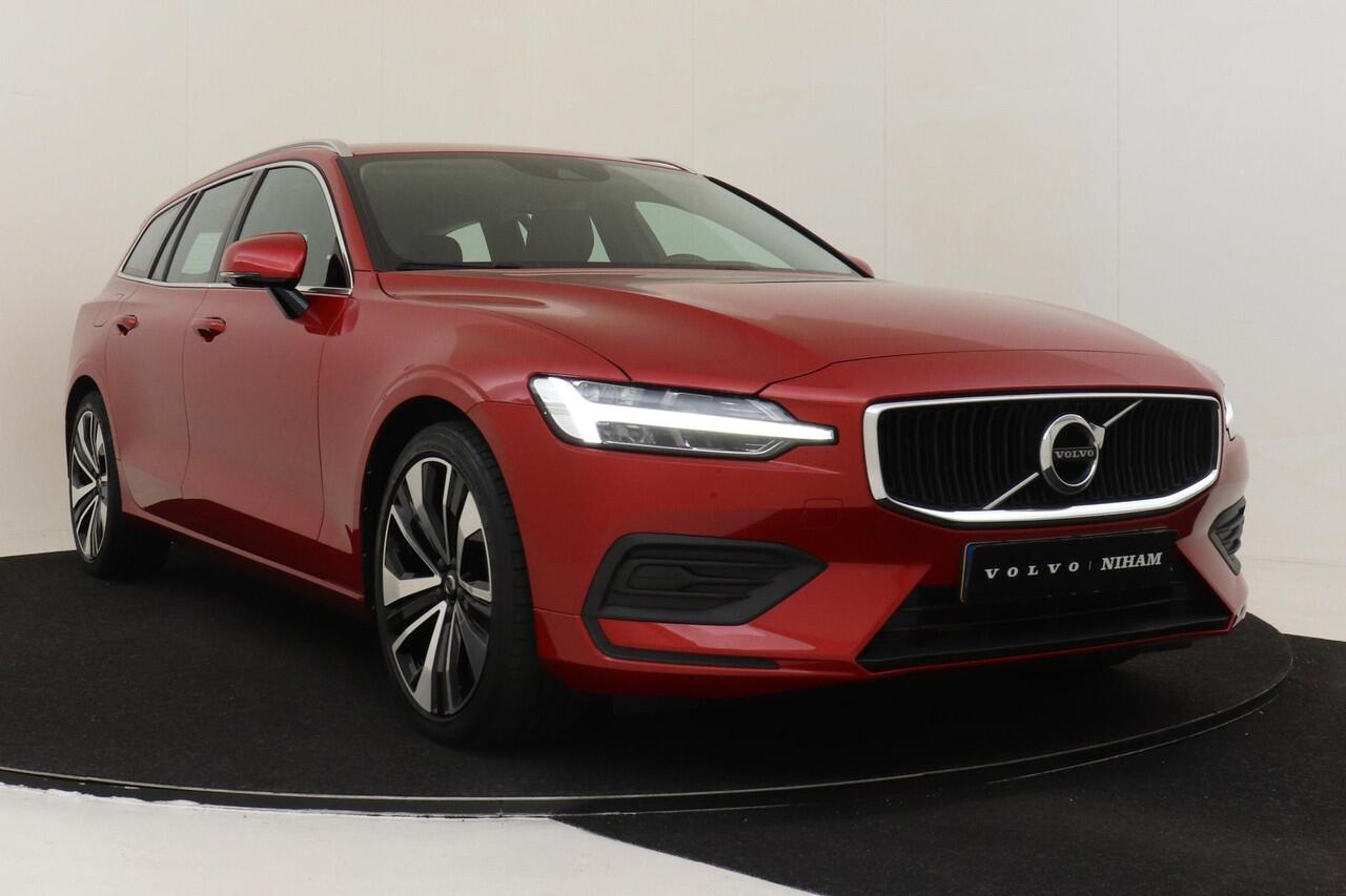 Volvo V60 T4 AUT. MOMENTUM PRO -BLIS|TREKHAAK|19"|ADAP.CRUISE|VERW.VOORSTOELEN