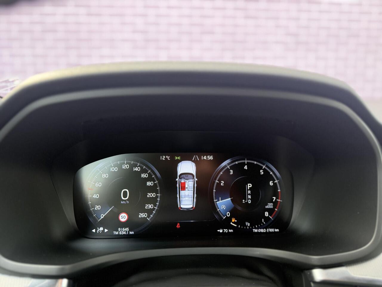 Volvo V60 2.0 T4 R-Design | Standkachel | Volvo on Call | Stoelverwarming V+A | Stuurverwarming | DAB | Adaptieve cruise | Keyless entry/start | 19"lm velgen | Leder | Apple carplay/android auto |