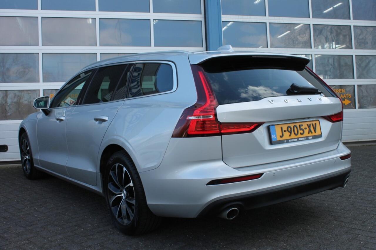 Volvo V60 2.0 B3 INSCRIPTION 1e eigenaar **NL-Auto** leer/trekhaak / mild hybrid