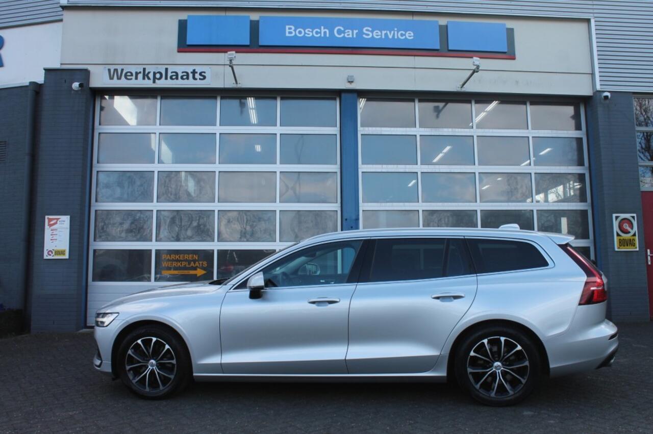 Volvo V60 2.0 B3 INSCRIPTION 1e eigenaar **NL-Auto** leer/trekhaak / mild hybrid