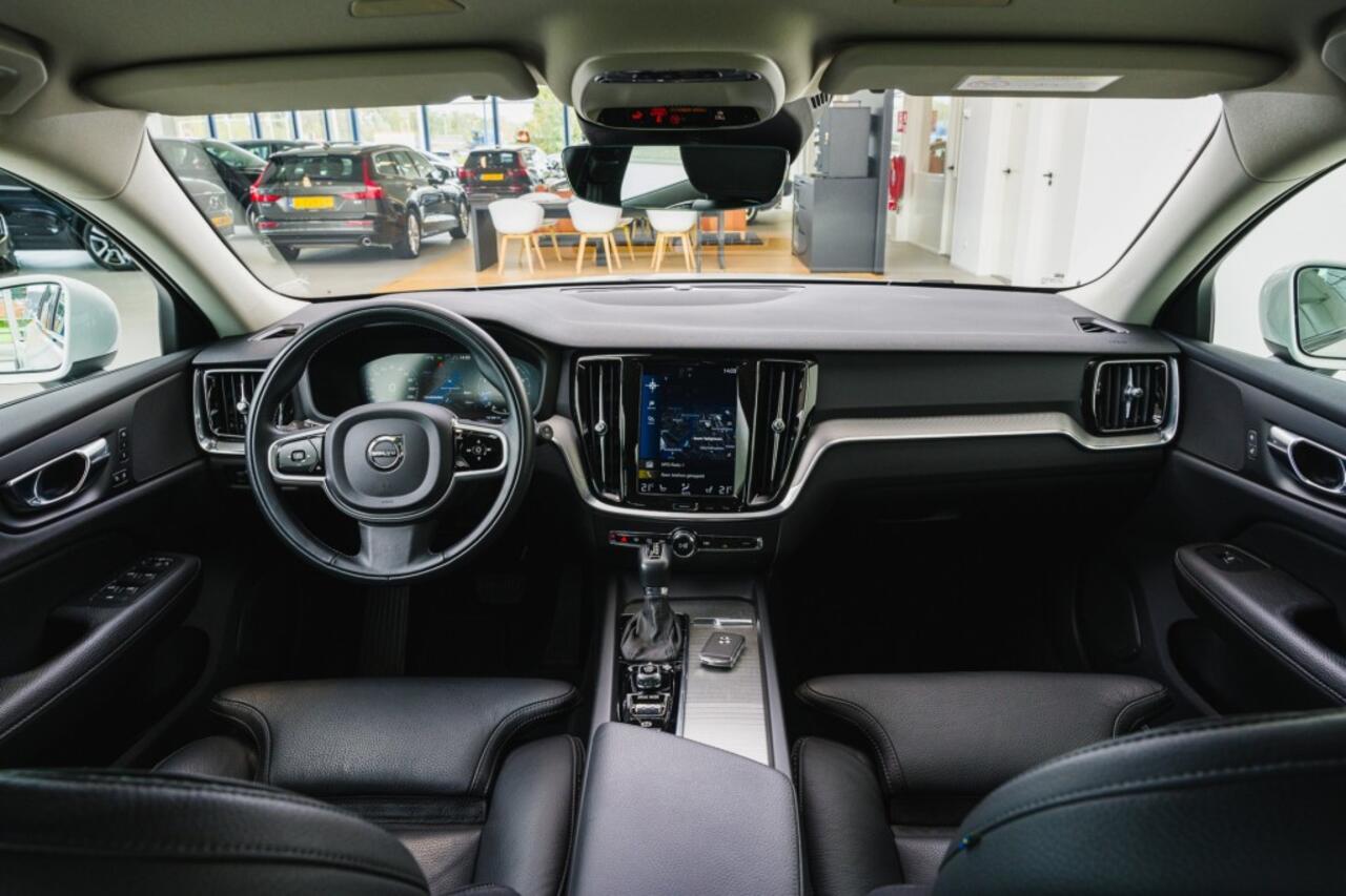 Volvo V60 T5 AWD Cross Country Pro