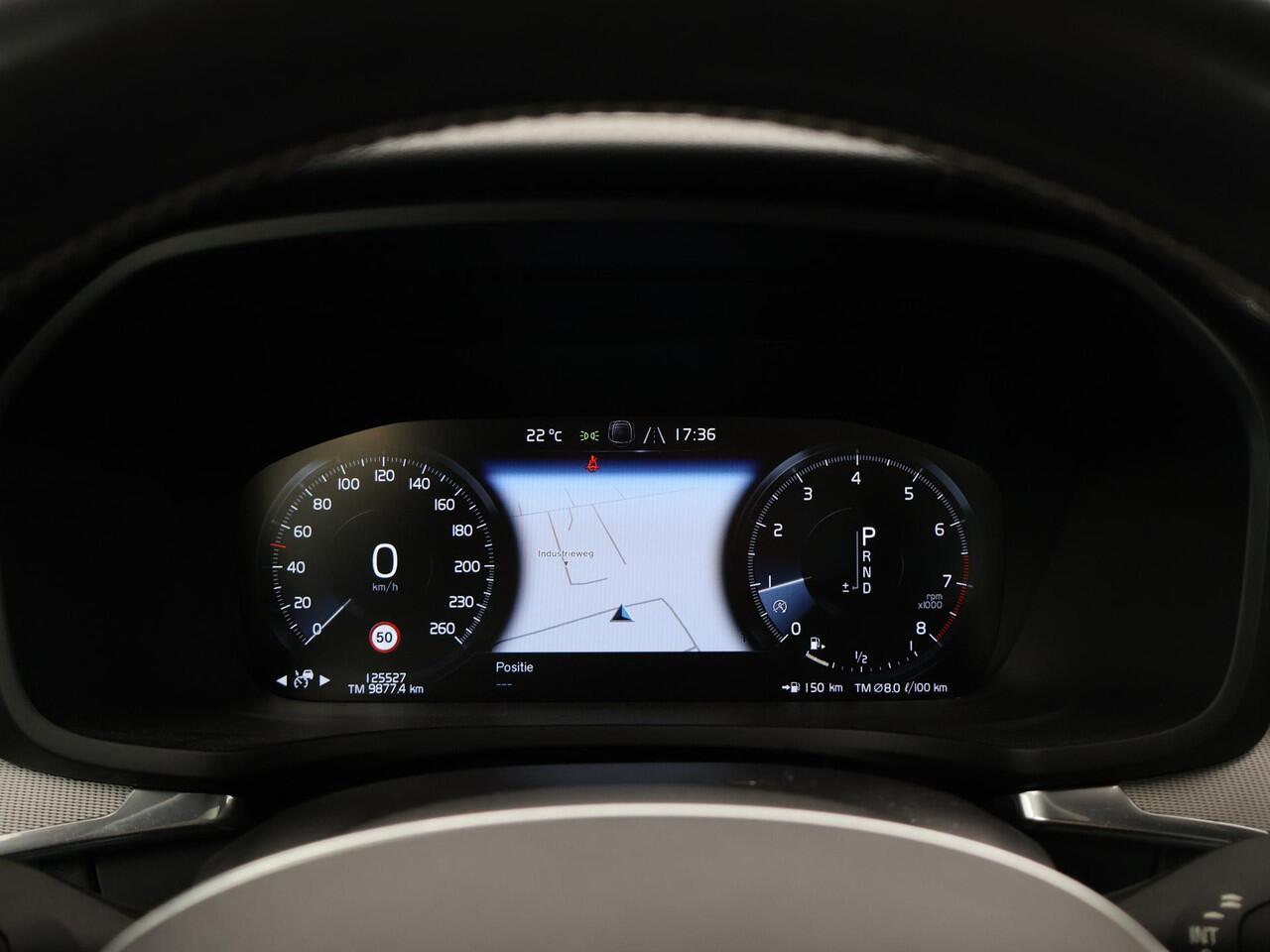 Volvo V60 2.0 T4 190 PK R-DESIGN + PANORAMADAK | WEGKL. TREKHAAK | STUURVERW. | ADAPTIVE CRUISE CONTROL