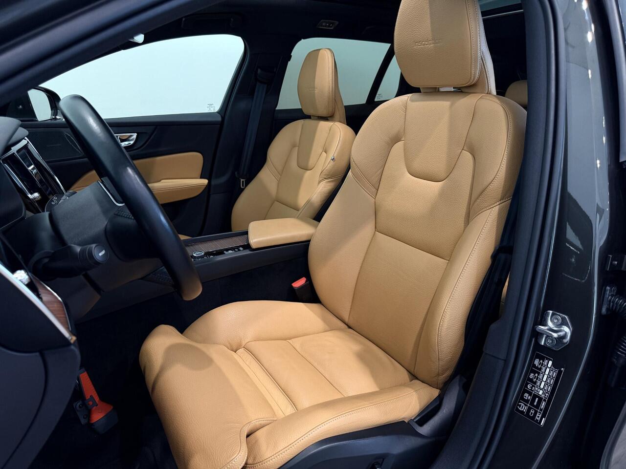 Volvo V60 2.0 T4 Inscription | Harman/Kardon | Park Assist Pack | Scandinavian Line | IntelliSafe Surround | Trekhaak elektrisch wegklapbaar | Elektrisch bedienbaar glazen schuif-/kanteldak